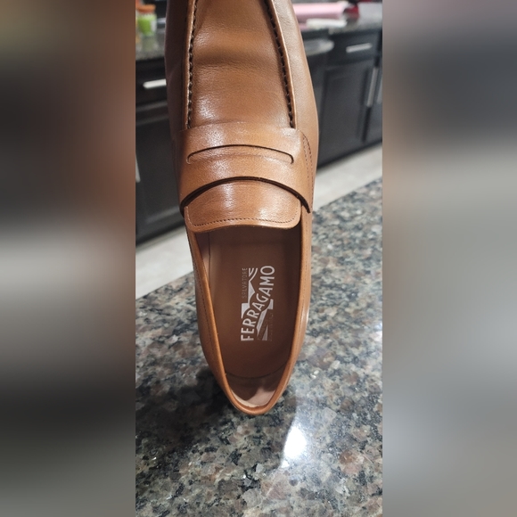 Salvatore Ferragamo Sunset Loafer - Picture 10 of 12